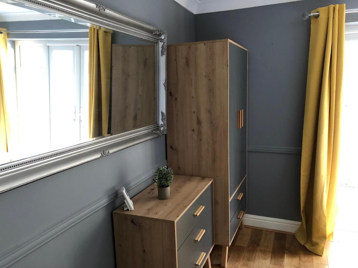 Stylish 2 Bed Apartment Next To The Norfolk Broads Coltishall Zewnętrze zdjęcie